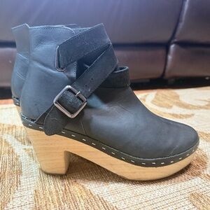 FREE PEOPLE Bungalow Clog Ankle Boot, size 9.5/euro 40